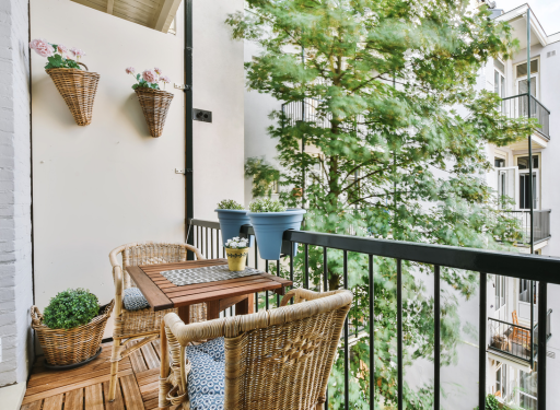 Garden & Balcony